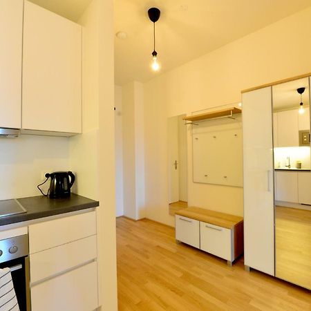 Self-Check-In With View & Free Parking Vienna Exterior photo